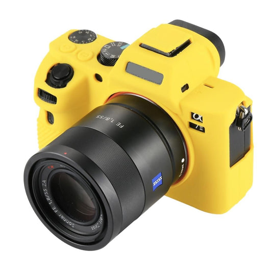 PULUZ Soft Silicone Protective Case for Sony ILCE-7MII / 7SMII / 7RMII (Yellow)
