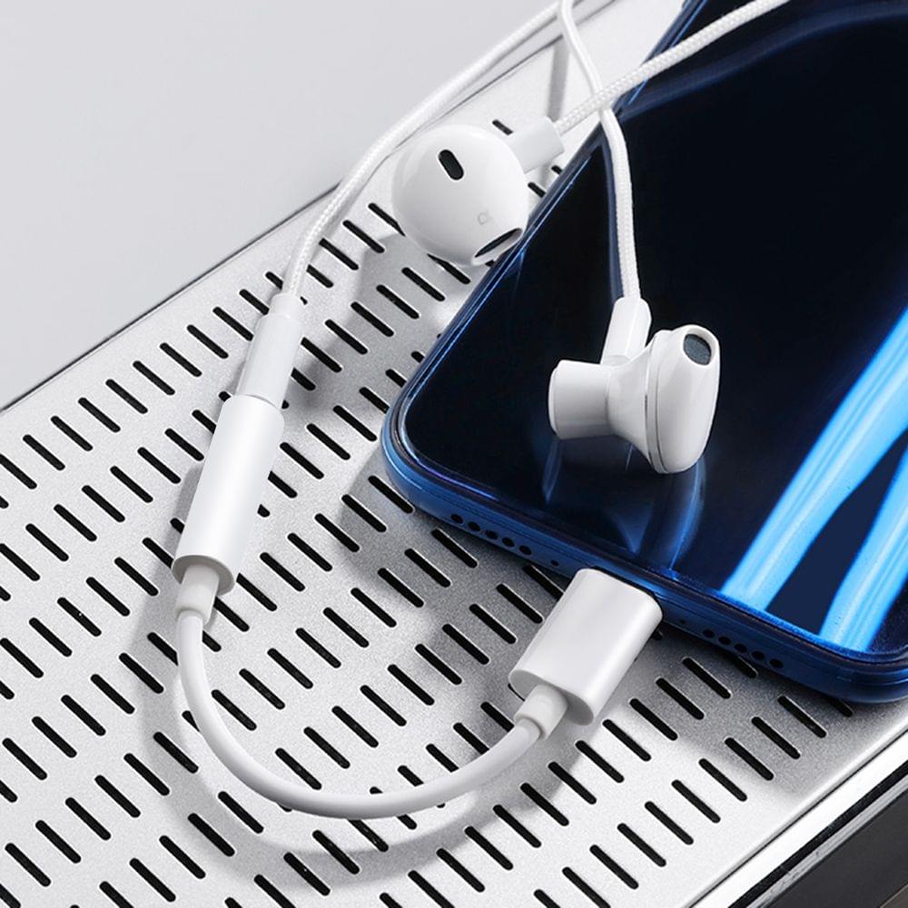 USB C to 3.5mm Headphone Jack Adapter with Digital Audio